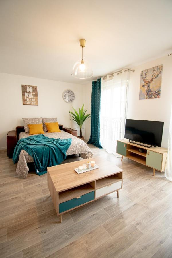 Le Delicieux T2-42M2-Disney Serris Luaran gambar