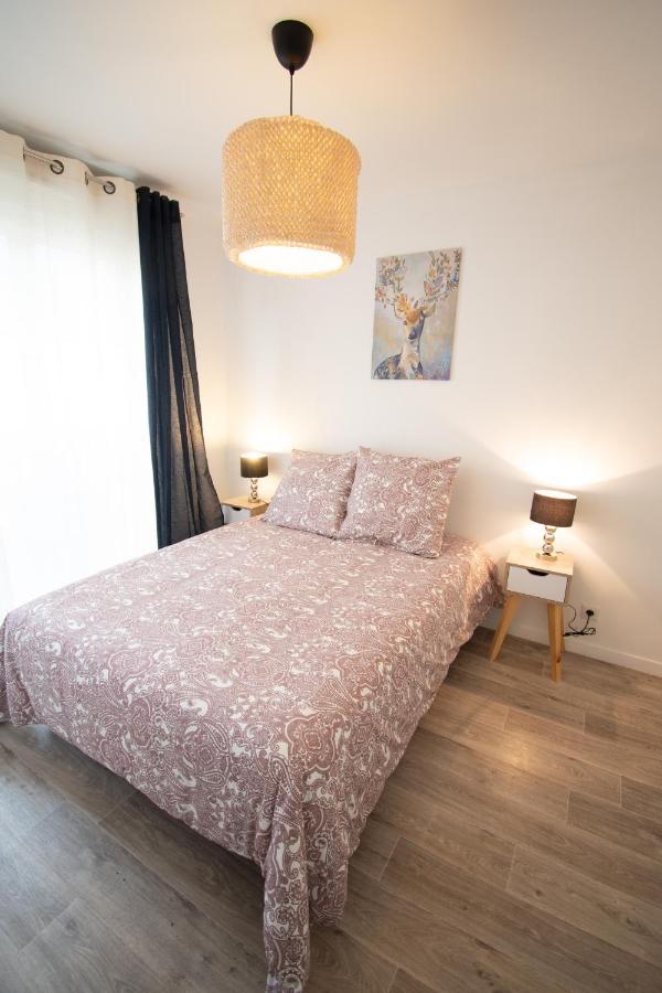Le Delicieux T2-42M2-Disney Serris Luaran gambar
