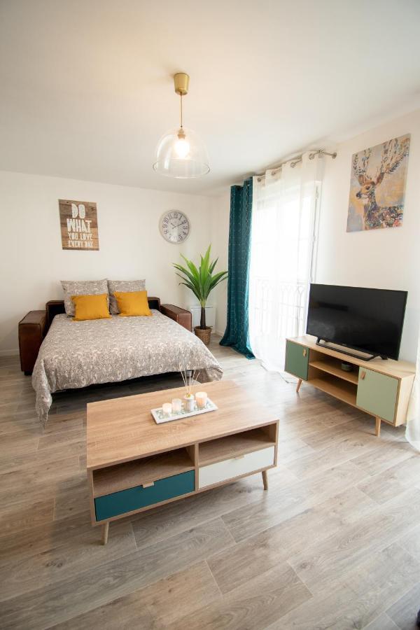 Le Delicieux T2-42M2-Disney Serris Luaran gambar